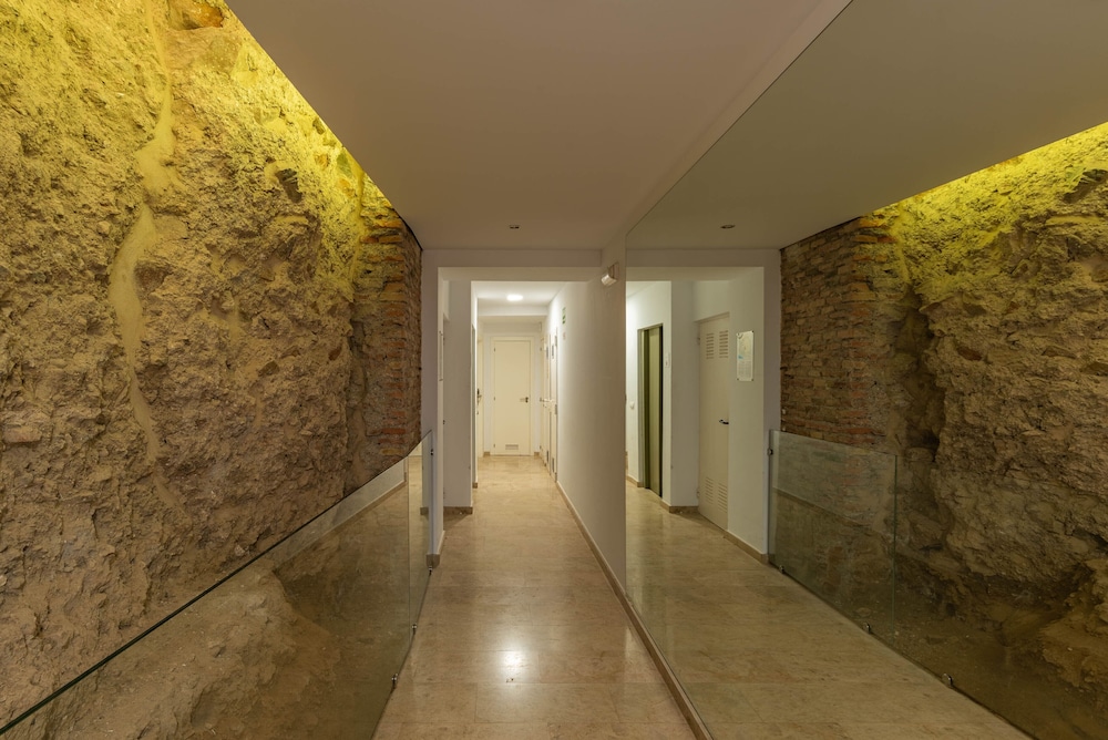 Feelathome Merced Apartments 54/61