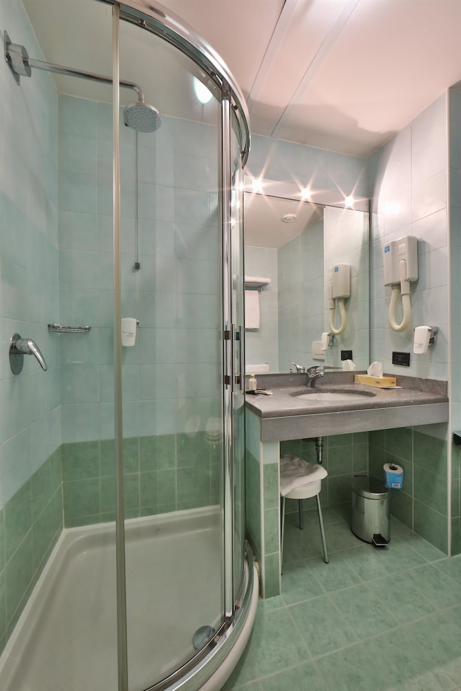 Best Western Cavalieri Della Corona Hotel 20/55