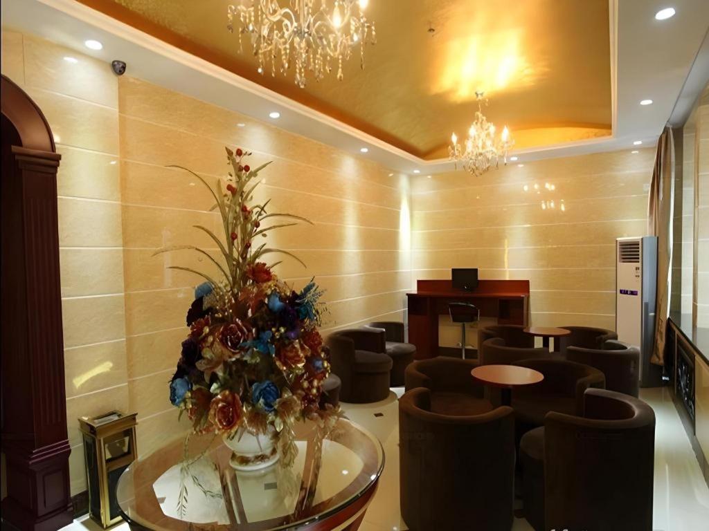 GreenTree Inn Harbin City Central Avenue Hotel 25/38