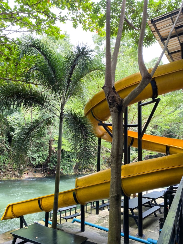 Natthapon Resort 65/76