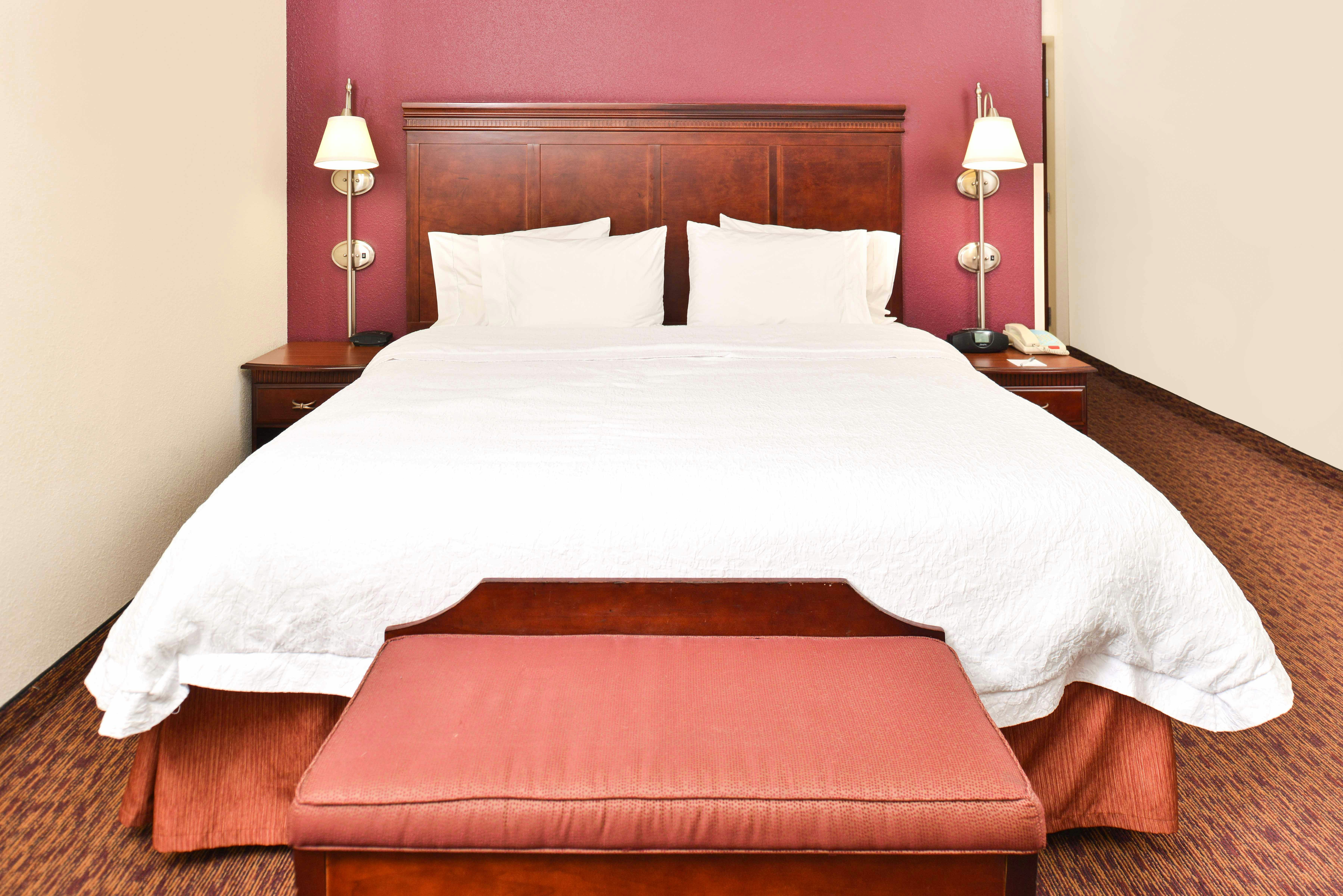 Hampton Inn and Suites Muncie 17/43