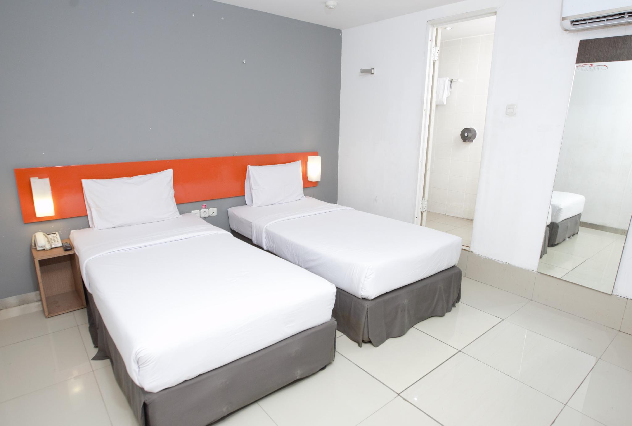 Expander Hotel Semarang 11/23