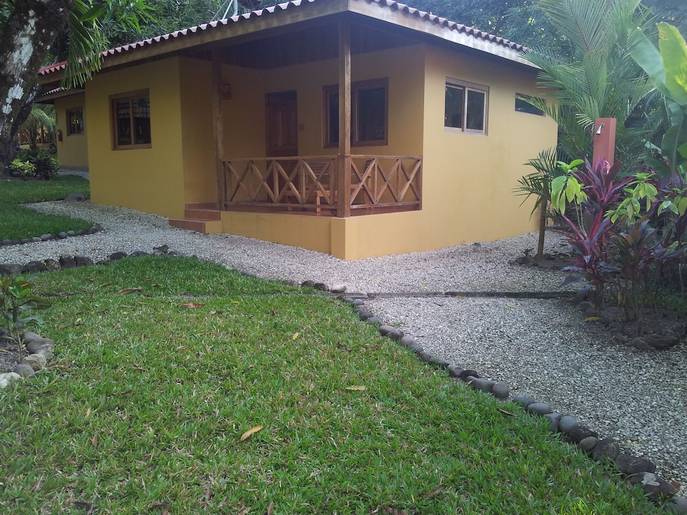 Esencia Hotel And Villas 64/65