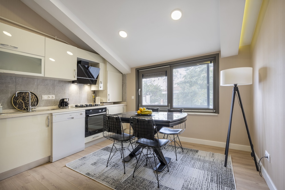 Ciragan Bosphorus Apartments 49/61