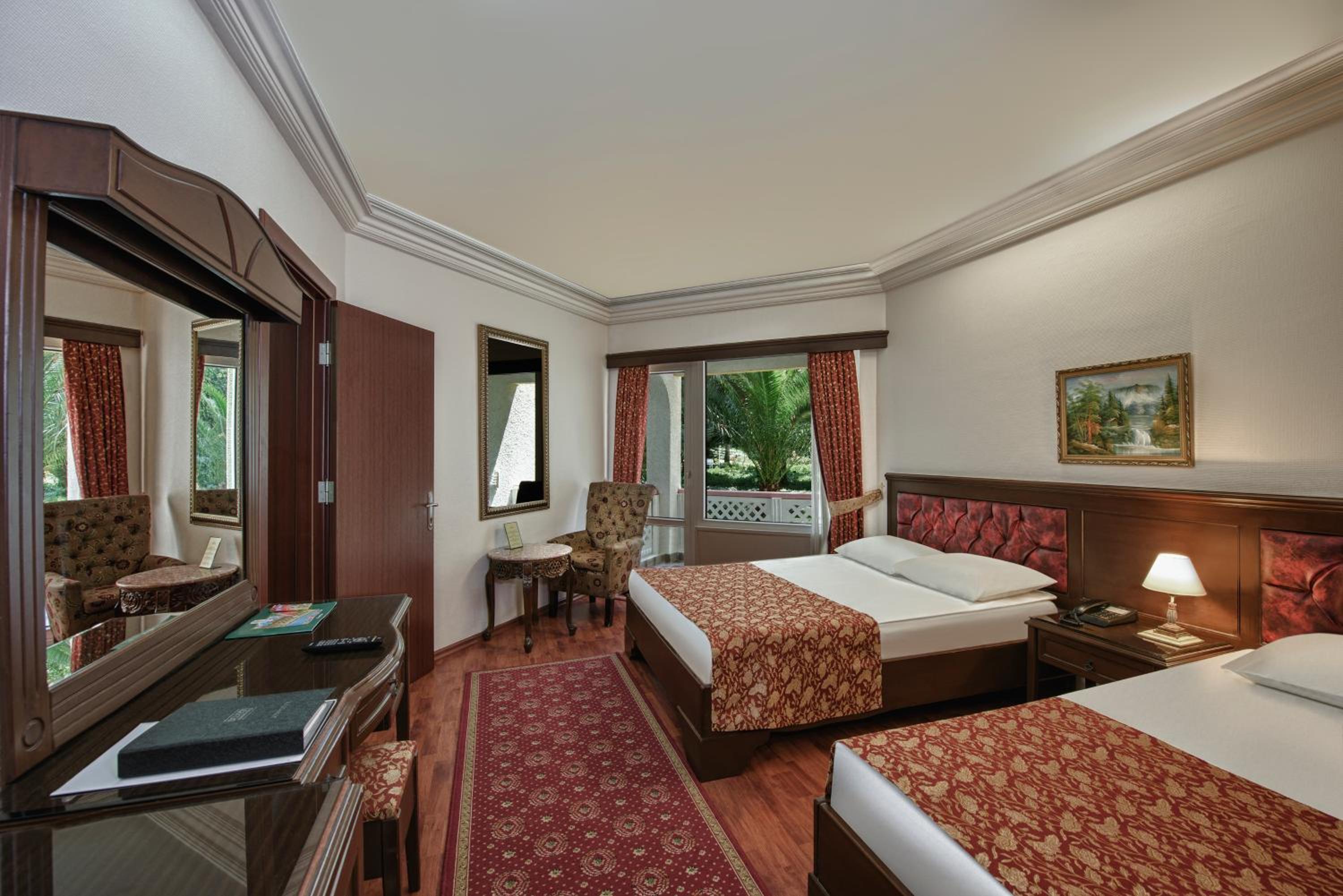 Standard, Double or Twin Bed, Land View