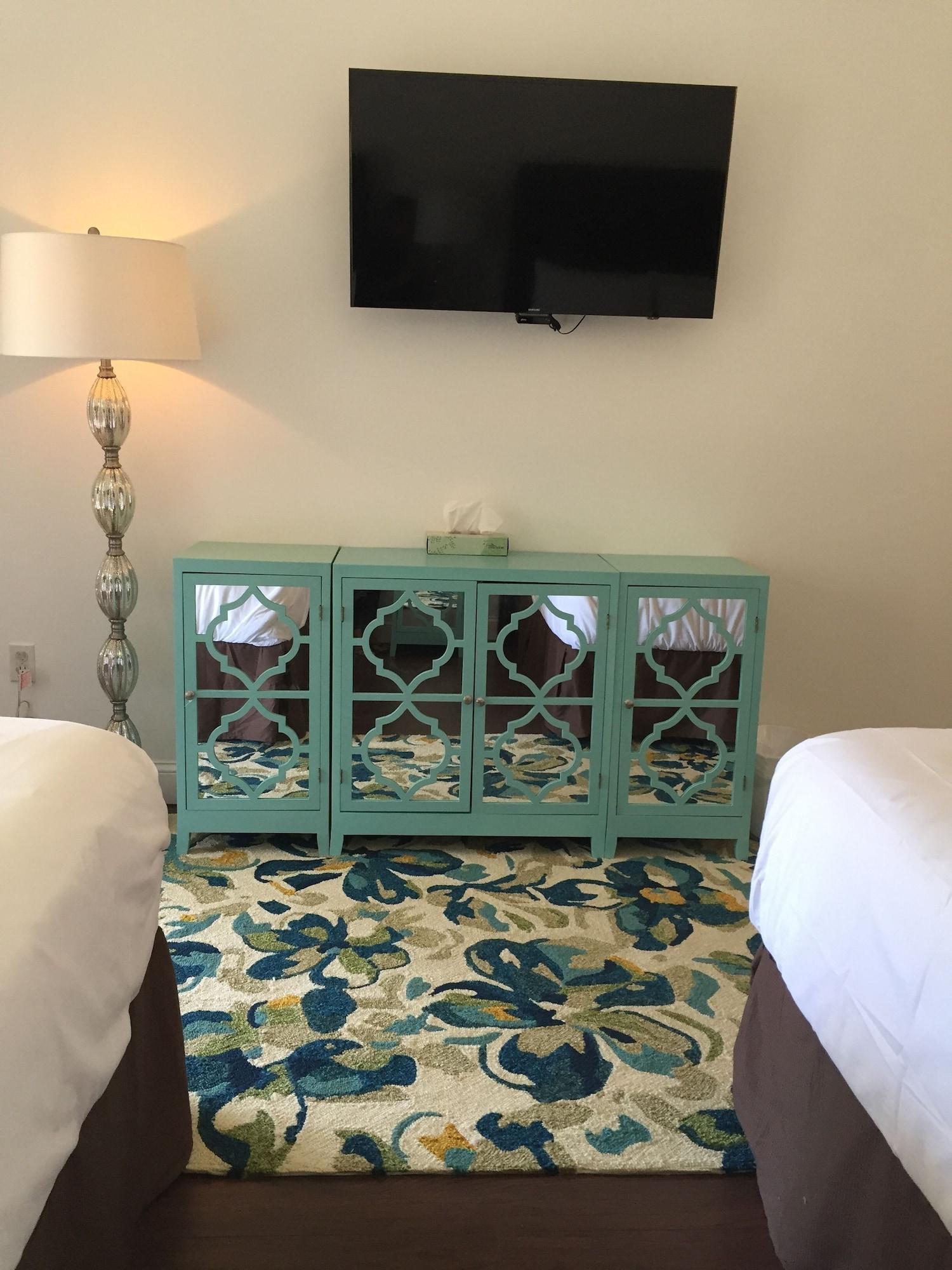 The Carriage House 3/9
