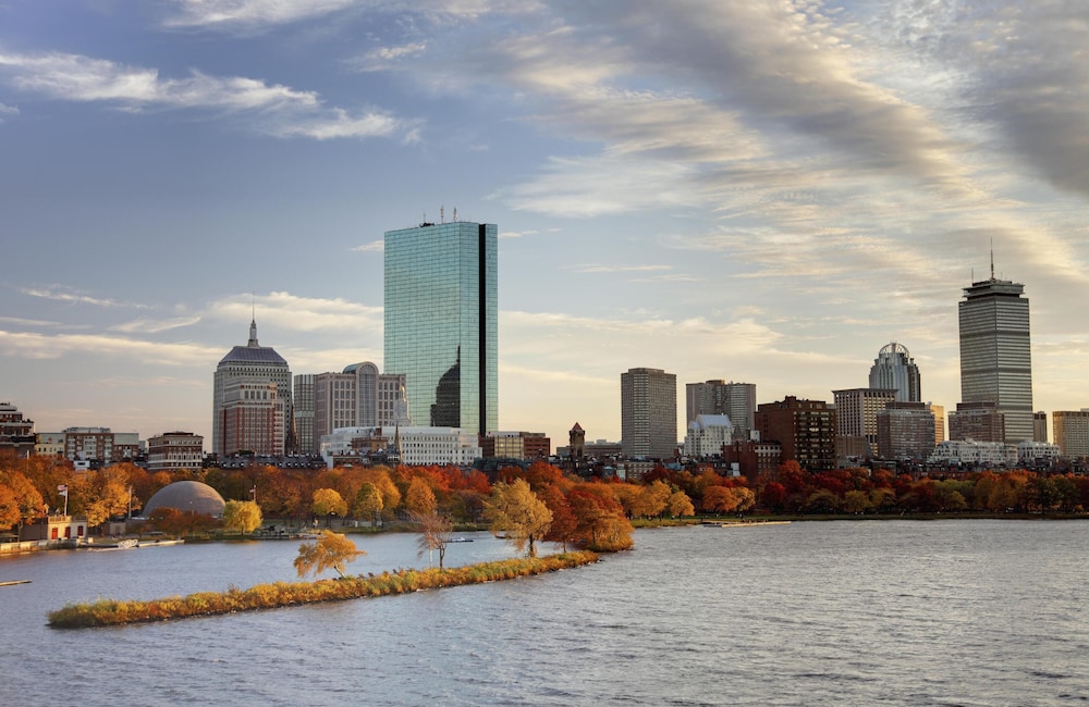 HYATT REGENCY BOSTON 75/79