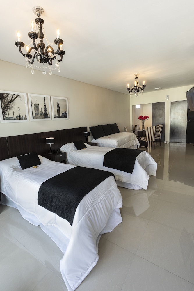 Hotel Master Suite Devoto 18/50