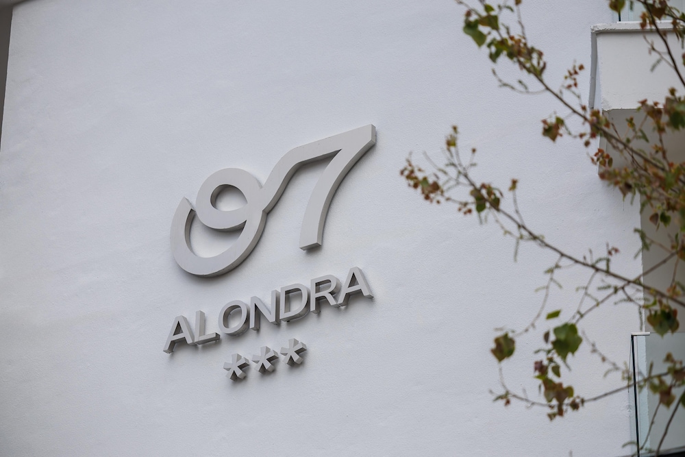 Hotel Alondra 5/50