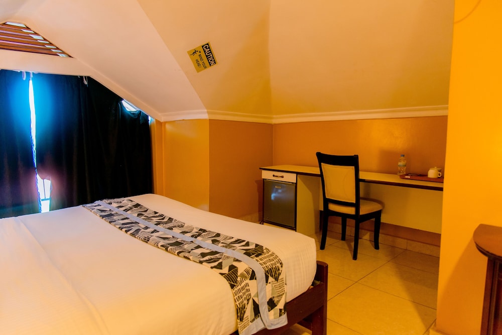 Legend Hotel 37/59