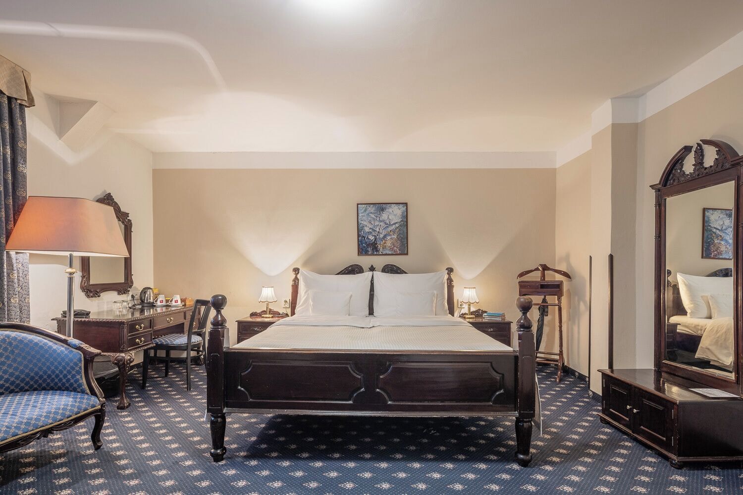 ROYAL, DOUBLE BED