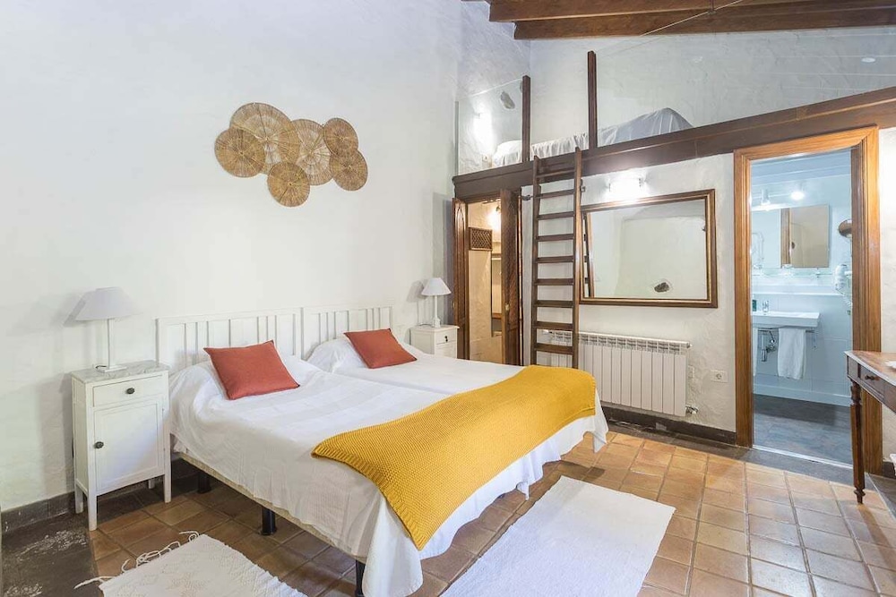 HOTEL RURAL LAS CALAS 12/50