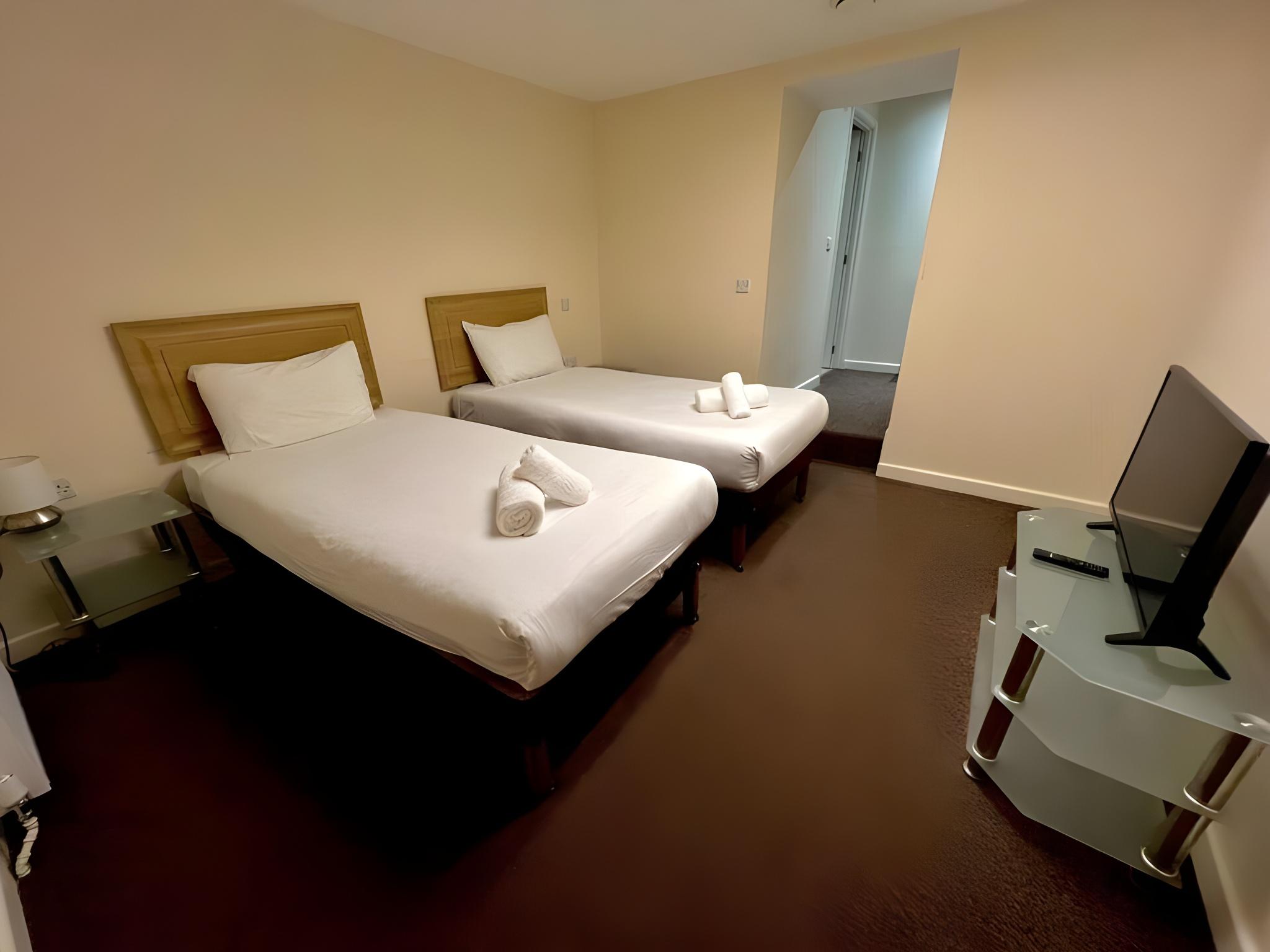 Semi Room, No Window