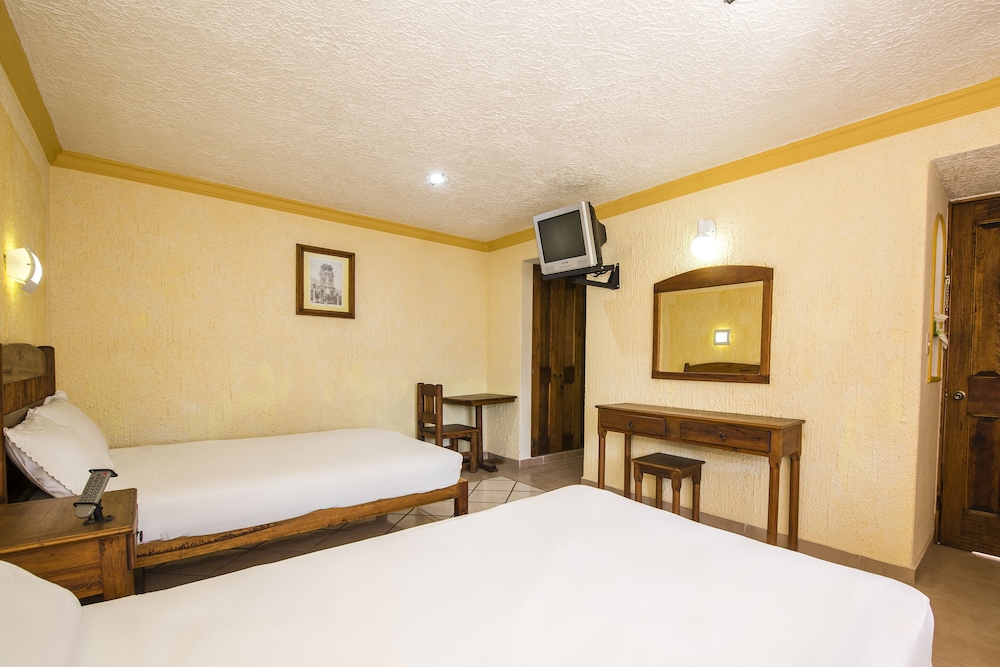 OYO Hotel La Glorieta Huichapan 18/29