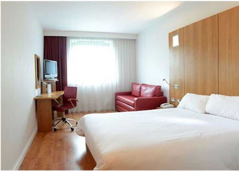 غرفة قياسية بسرير كوين، Ibis Styles Barnsley 3/5