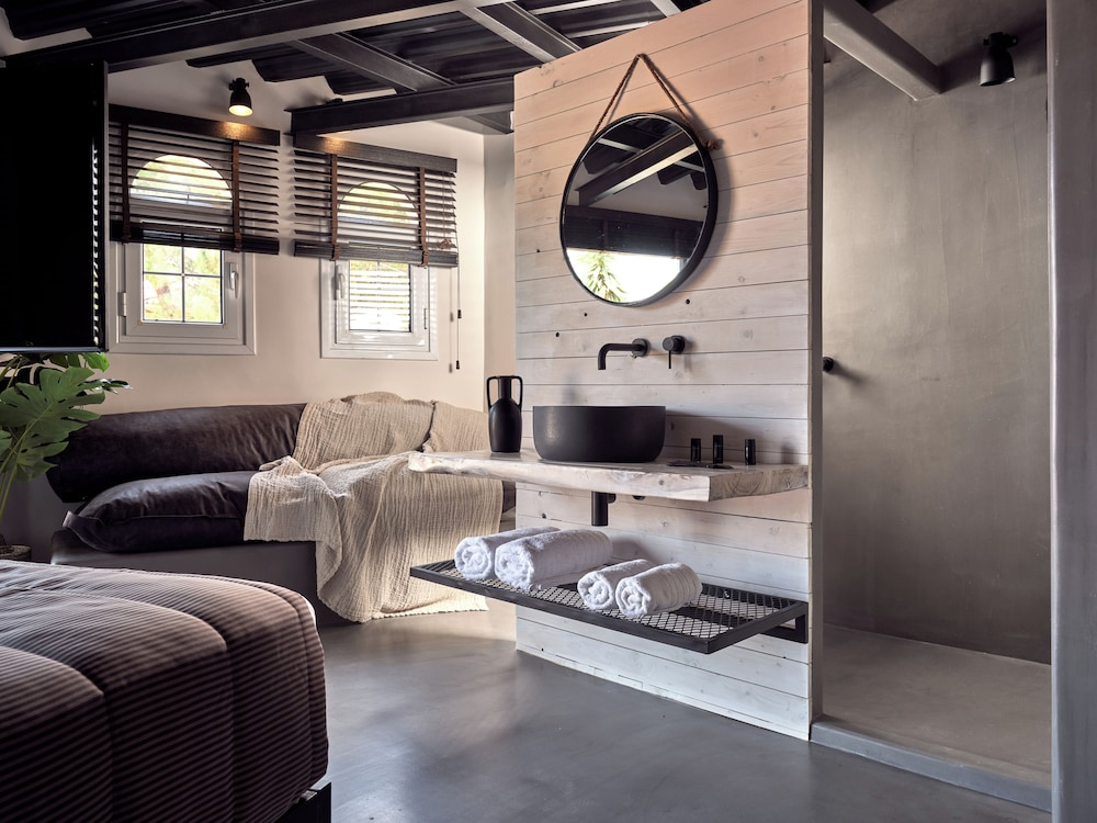 Gloria Maris Hotel Suites and Villas - Adults Only 58/74