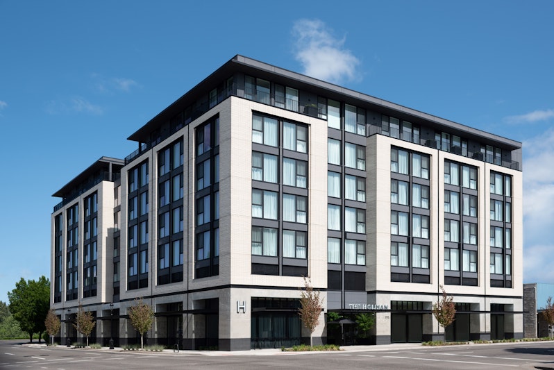 Holman Riverfront Park Hotel Salem Tapestry by Hilton 2/26
