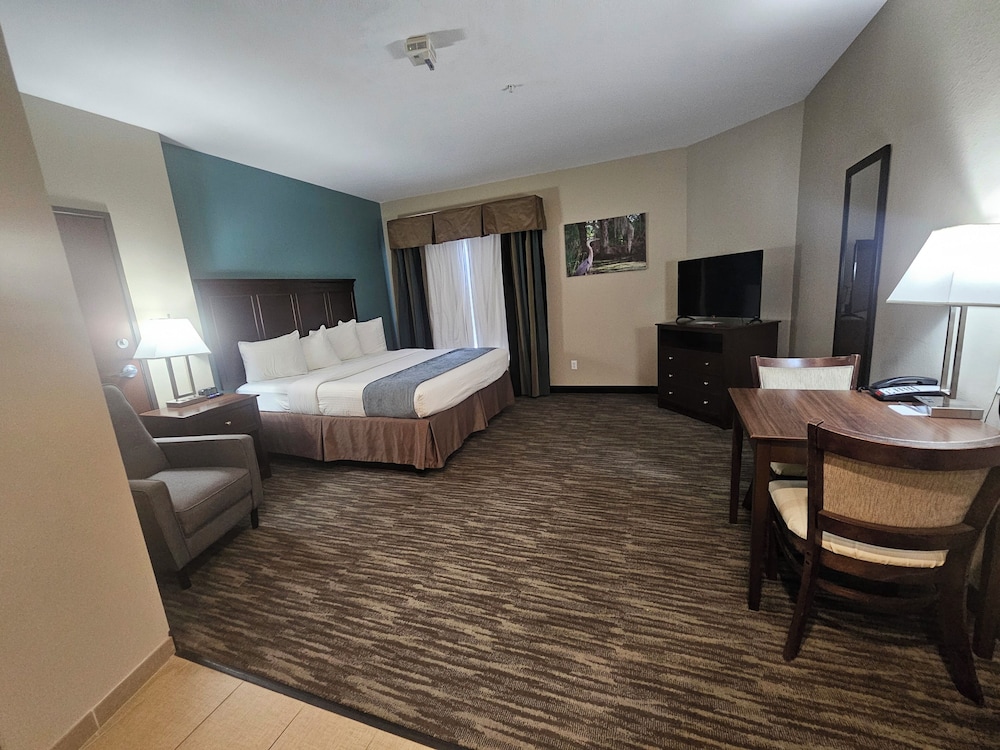 Heritage Place Hotel & Suites 16/48