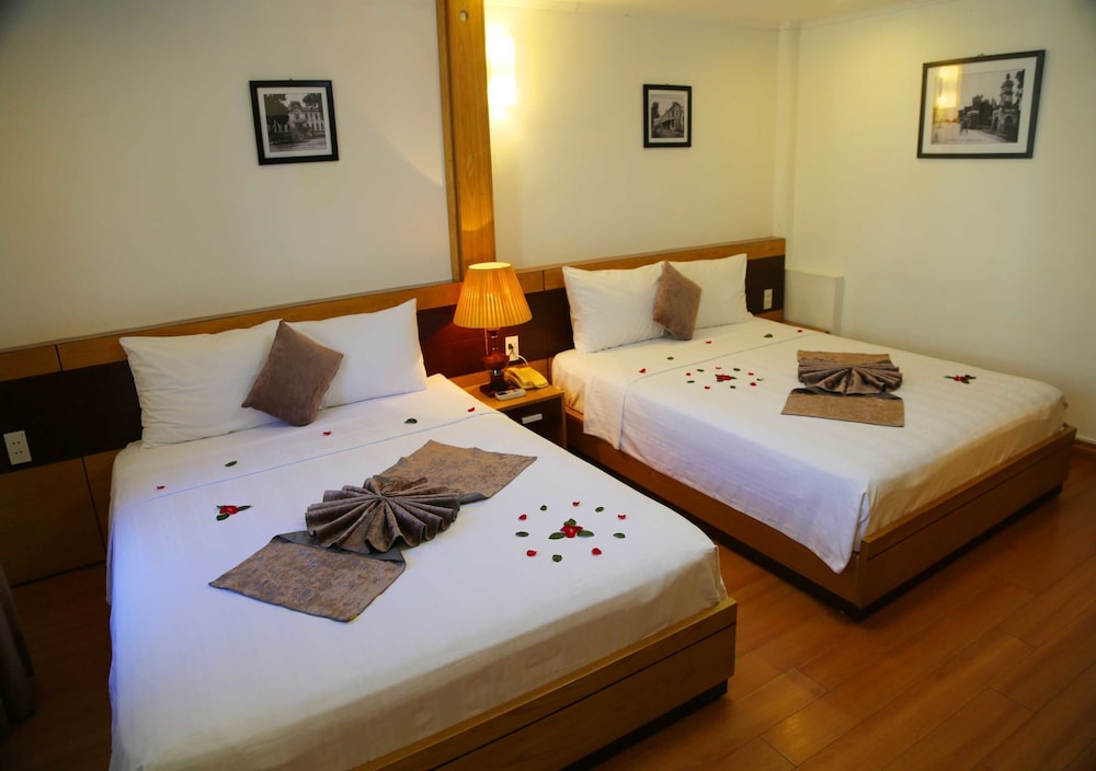 Family Holiday Hotel 9/50