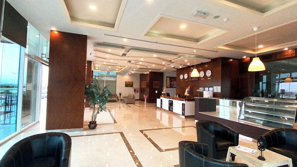 Sur Grand Hotel 7/36