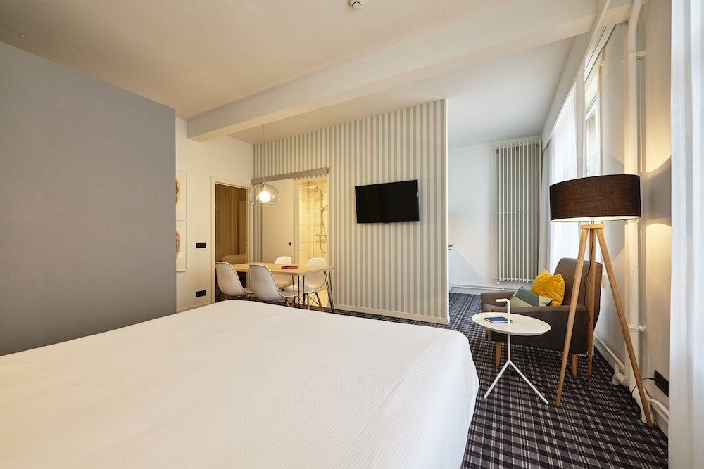Leopold Hotel Ostend 28/72