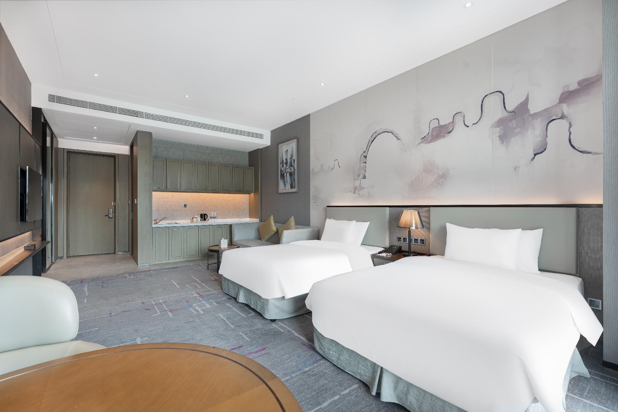 Xuey, Executive, Twin Beds, Lake View