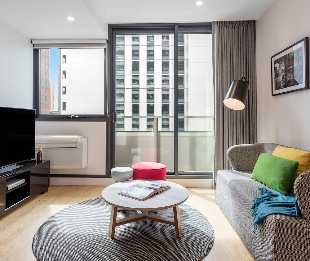 Oaks Melbourne Southbank Suites 29/47