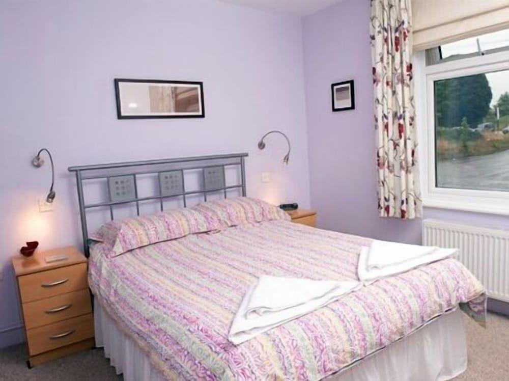 Holbrook B&amp;B 5/13
