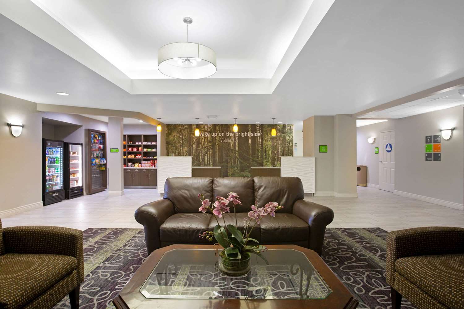 La Quinta Inn & Suites by Wyndham Visalia/Sequoia Gateway 38/60