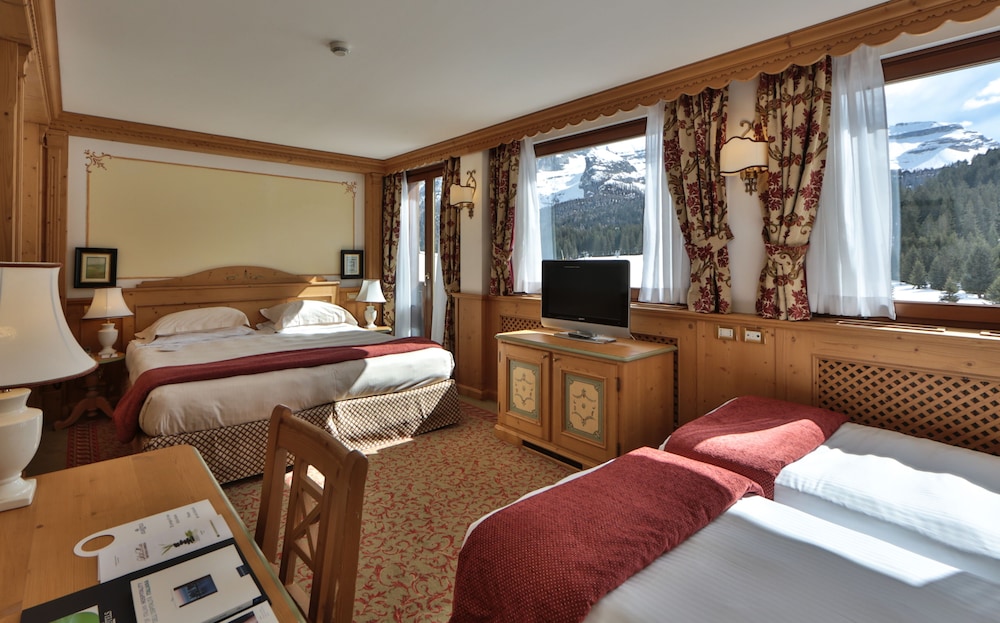 Th Madonna Di Campiglio Golf Hotel 25/74