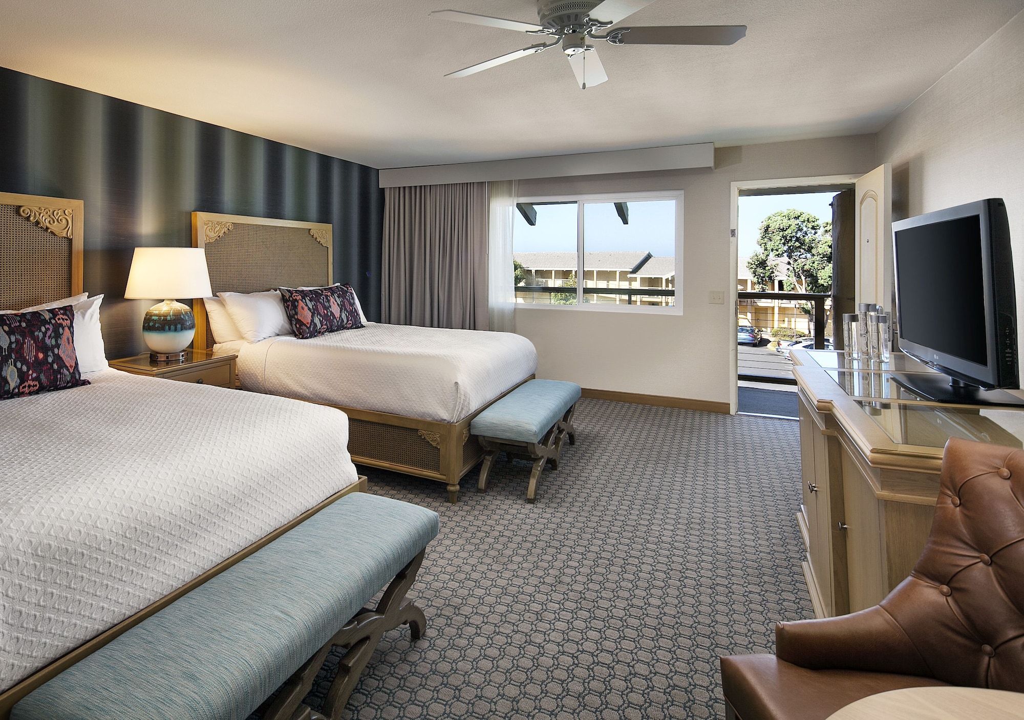 Compass, 2 Queen Beds