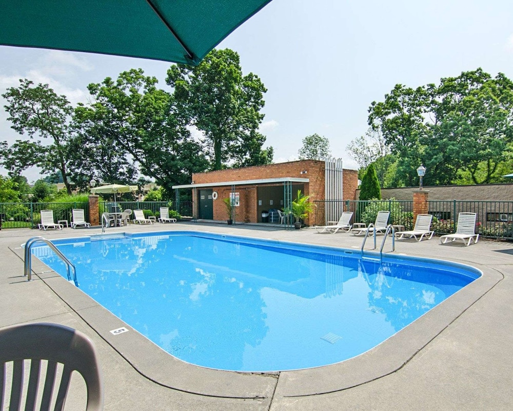 Quality Inn Lewisburg 7/49