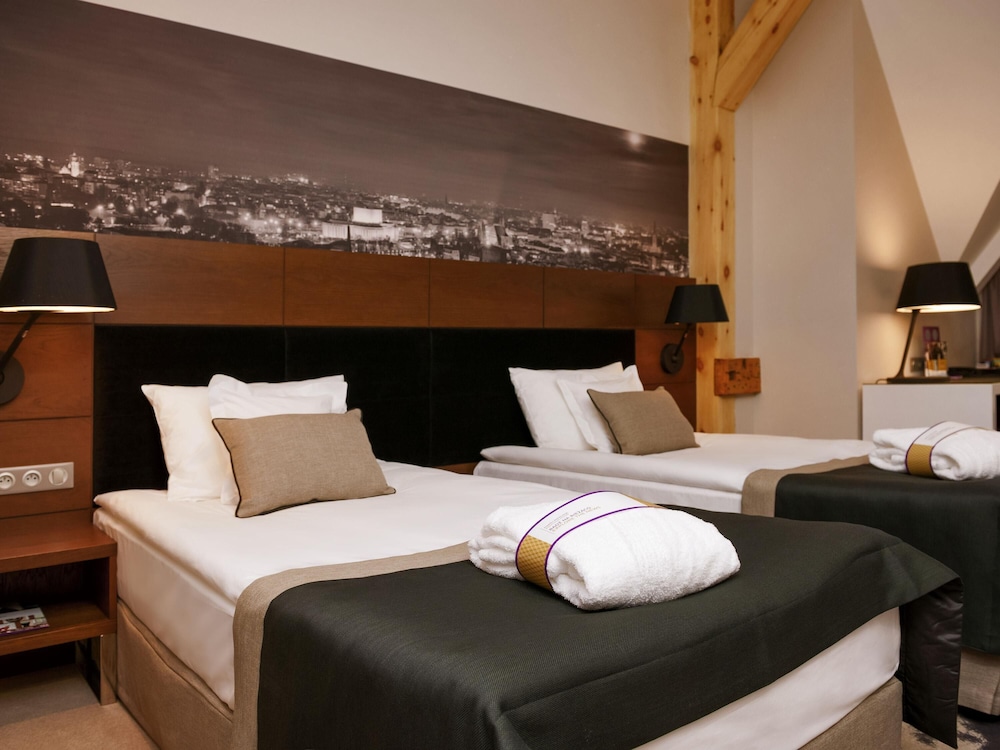 غرفة بريفيليج بسريرين منفصلين، Mercure Bydgoszcz Sepia 2/8
