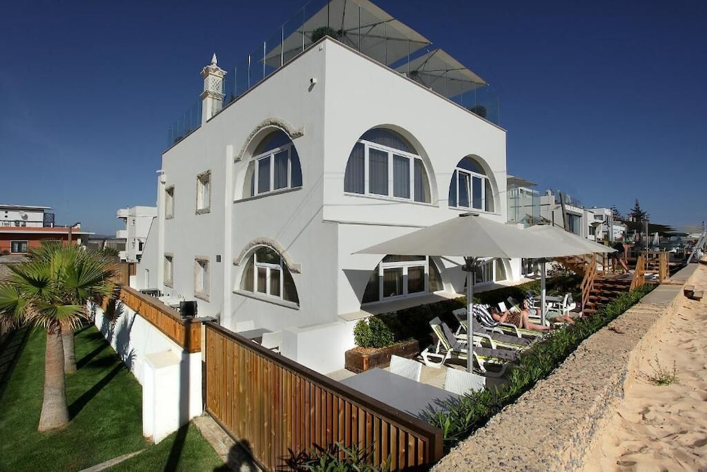 Luxury Beach Guest House 4/51