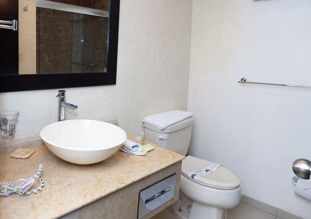 Hotel Victoria Poza Rica 52/54
