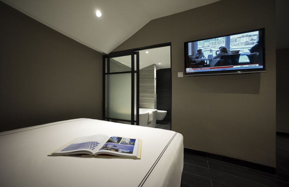Venue Hotel The Lily 26/56
