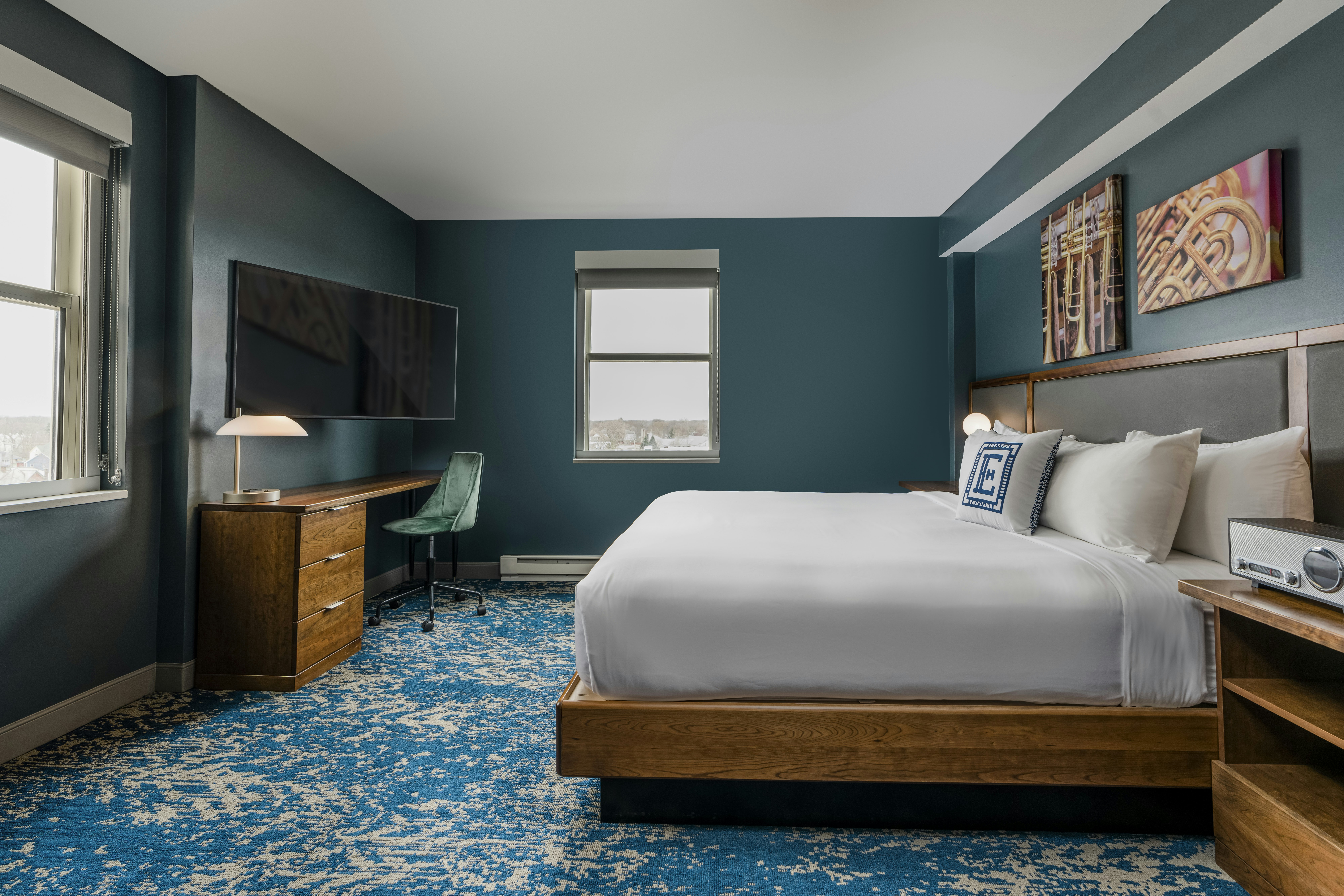 Hotel Elkhart, Tapestry Collection by Hilton 6/32