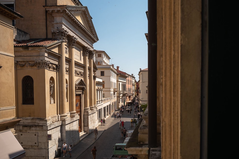 Palazzo Scamozzi 38/45