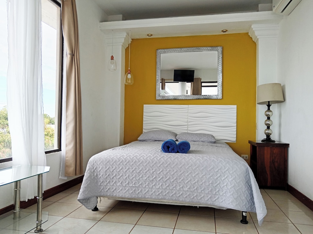 Hotel Las Brisas 7/34