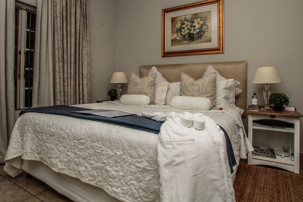 Sandals Guest House 20/77