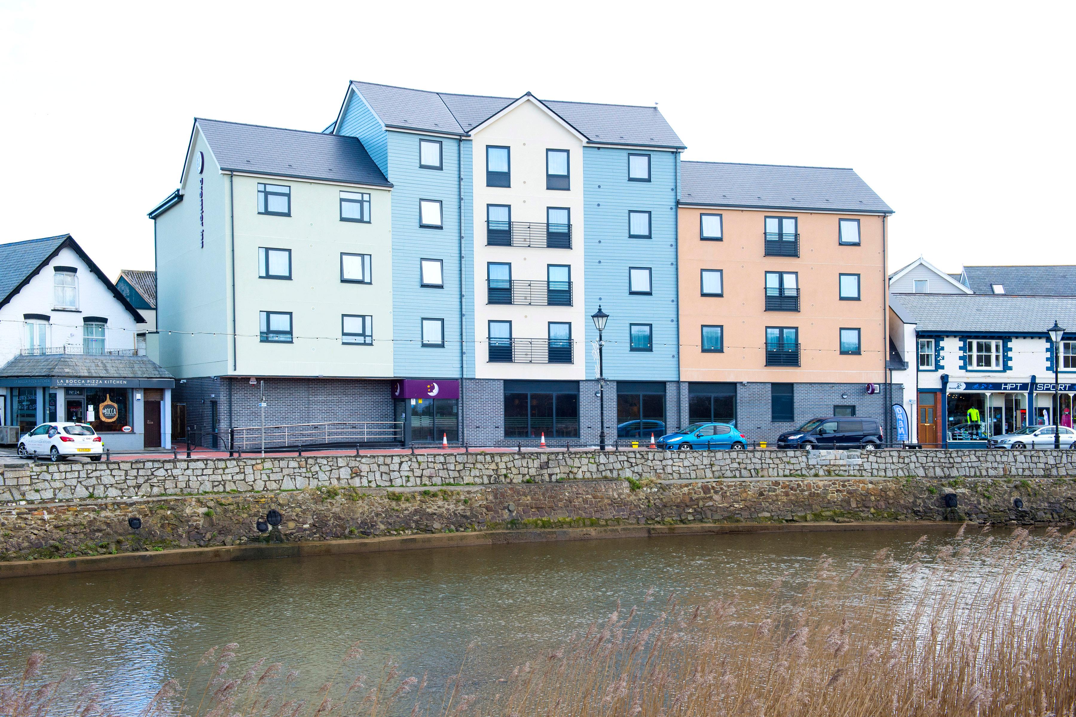 Premier Inn Bude hotel 25/29