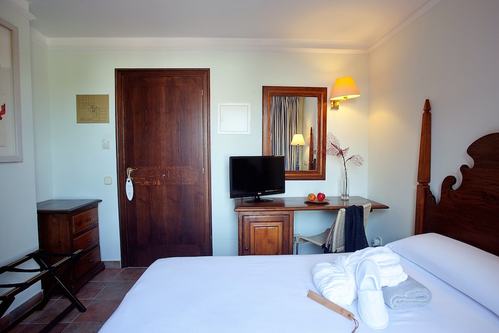 Hotel Cala Sant Vicenc - Adults Only 8/60