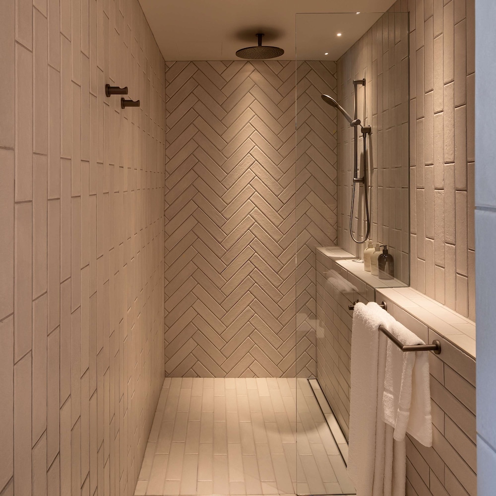 The Hotel Britomart 26/50