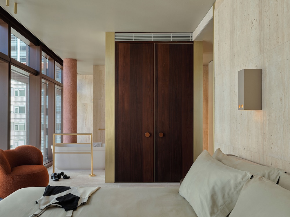Hyde Melbourne Place 31/95