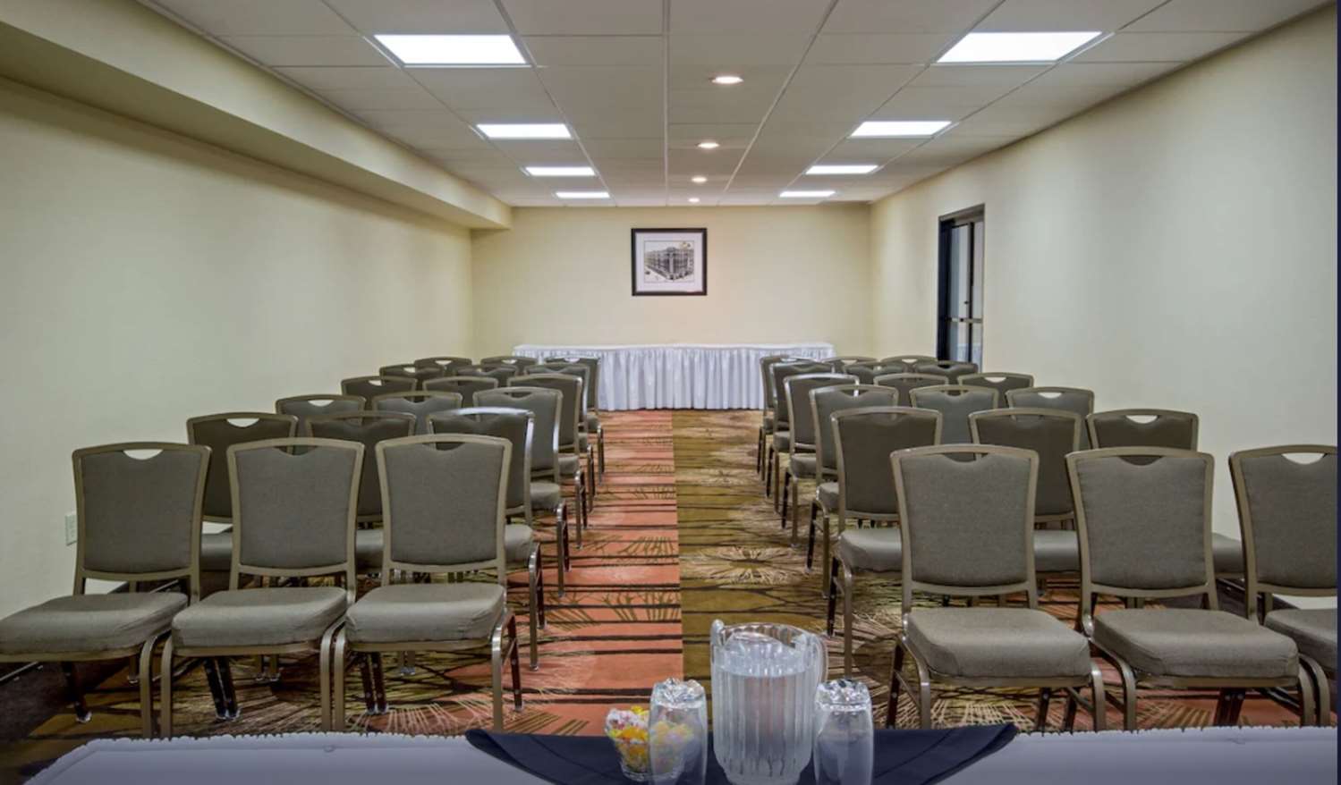 Quality Inn & Suites Regina Downtown 7/8