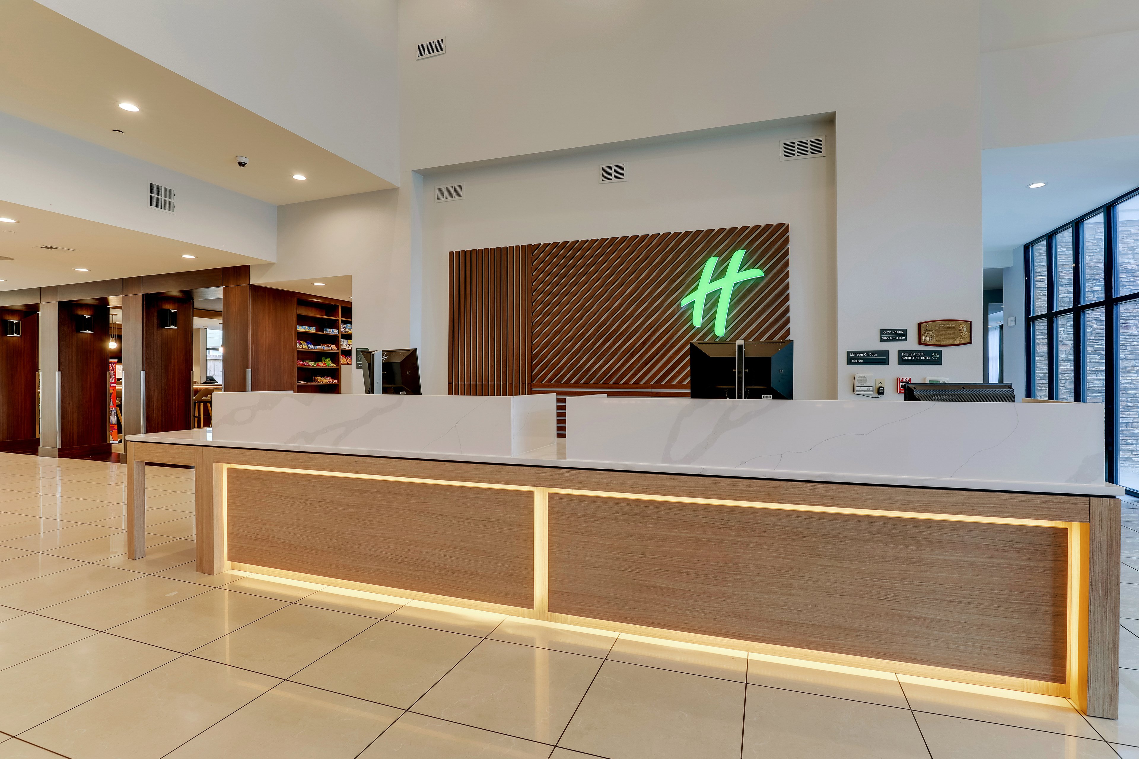 Holiday Inn Mobile - Airport 10/61