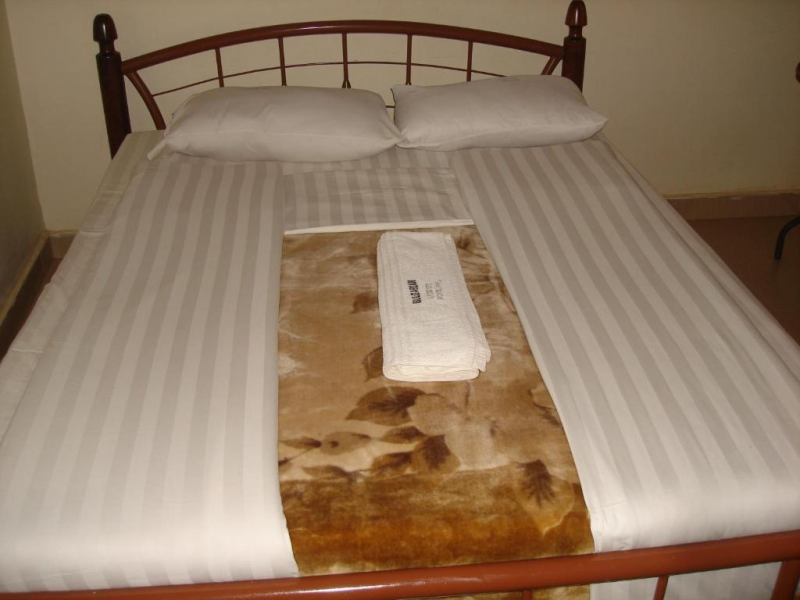 Acholi Inn 6/13