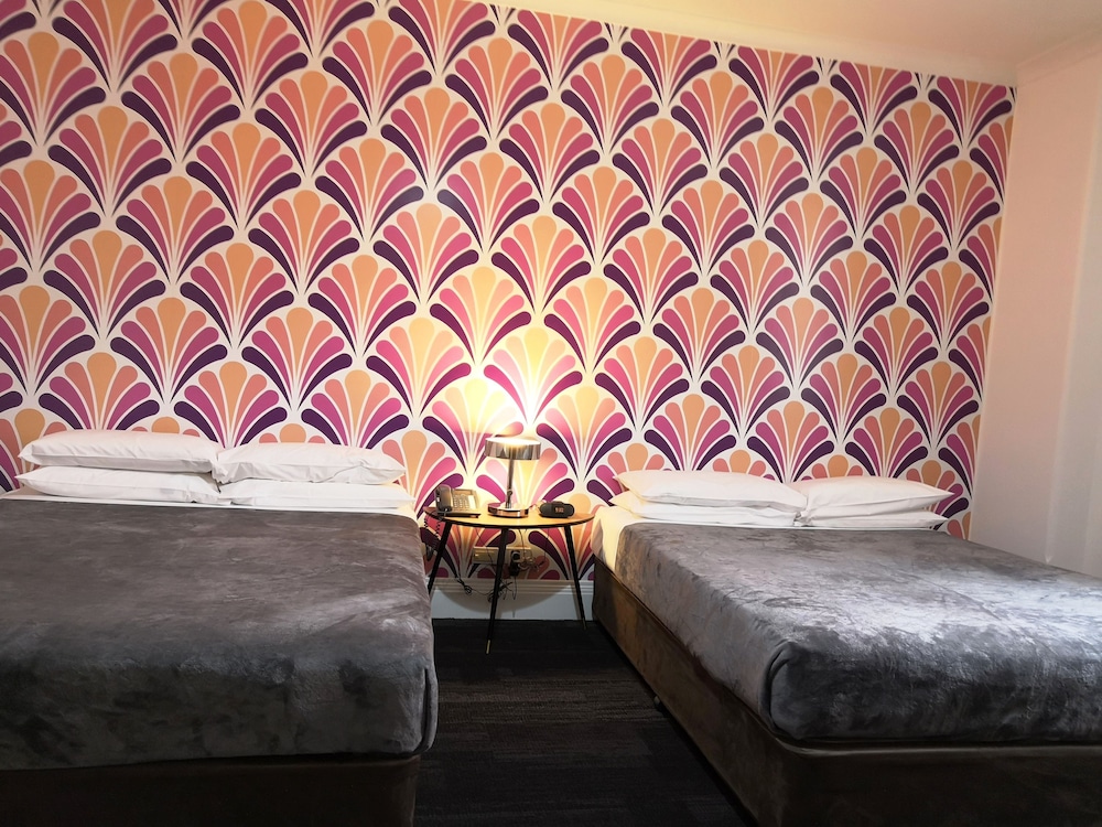 Criterion Hotel 41/57