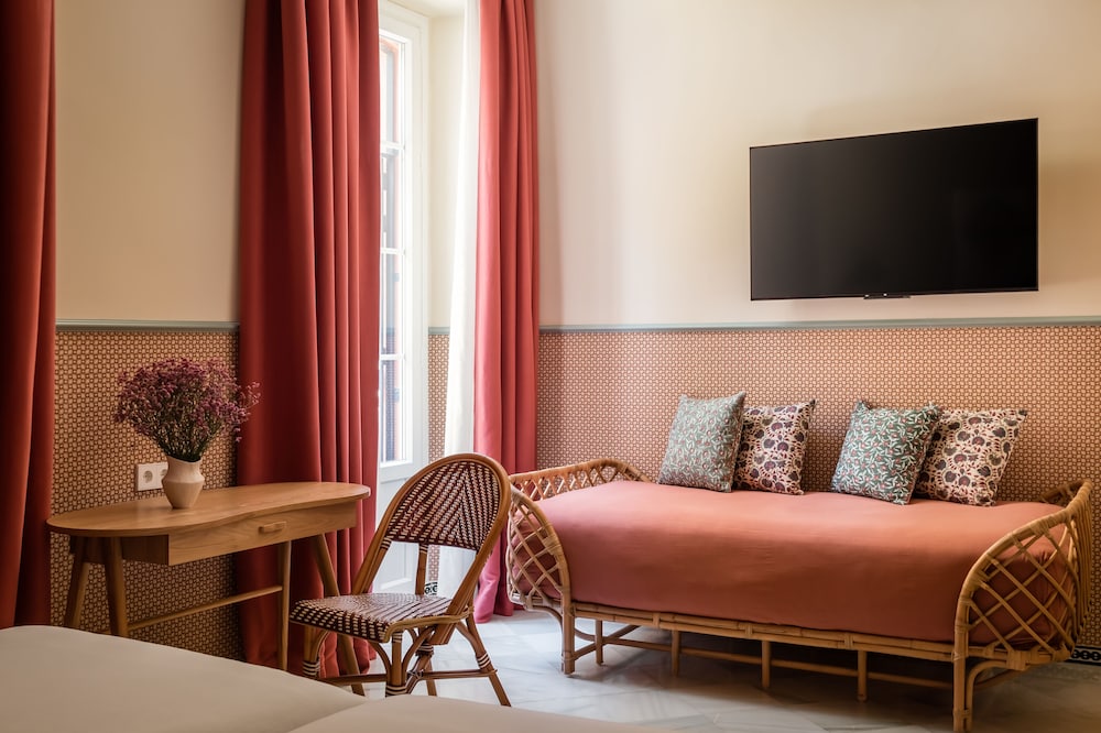 Hotel Abril 24/50