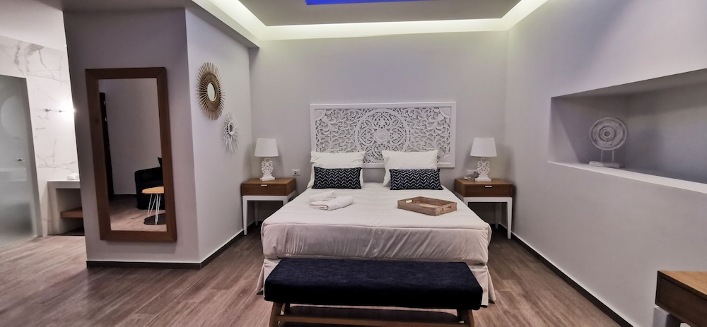 غرفة أساسية بسريرين منفصلين مع أريكة، Villaggio Boutique Hotel Hersonissos - Adults Only 7/10